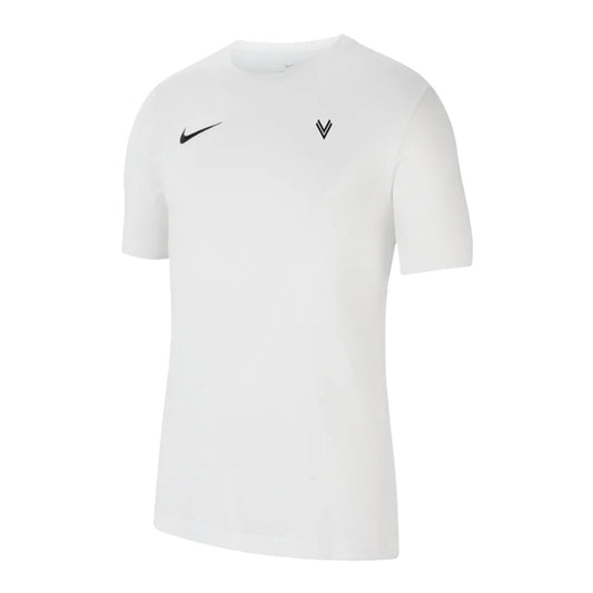 Nike Dry-Shirt weiß - VVVV. Vorderansicht eines weißen T-Shirts mit schwarzem Nike Swoosh auf der rechten Brustseite und ASK Voitsberg Wappen auf der linken Brustseite.
